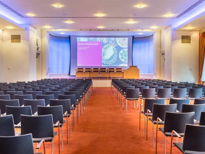 wellcome trust lecture hall