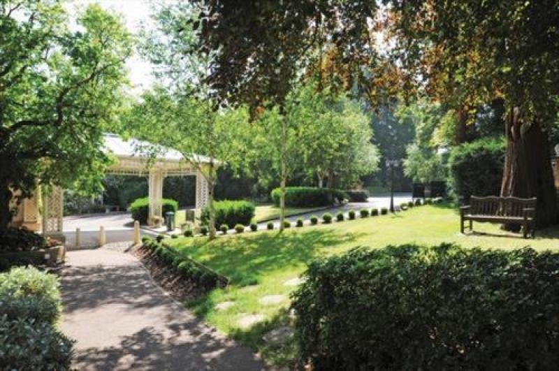 Best Western Plus Blunsdon House Hotel