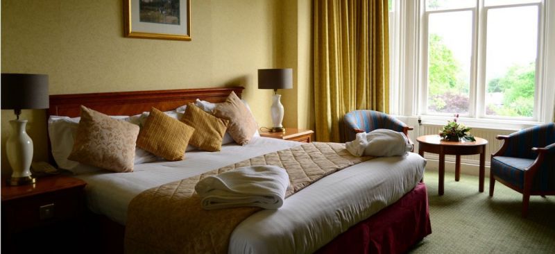 Kenwood Hall Hotel