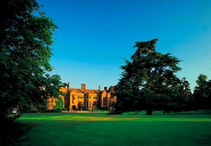 Marriott Hanbury Manor Hotel