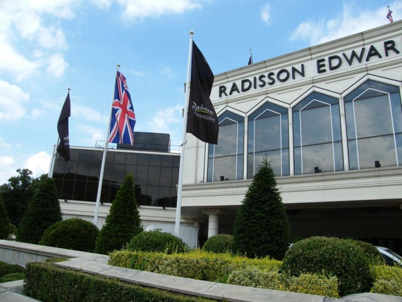 Radisson Blu Edwardian Heathrow